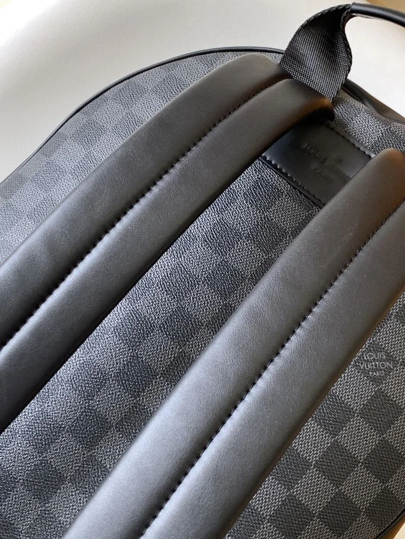 Louis Vuitton Backpacks ZipUp 43185
