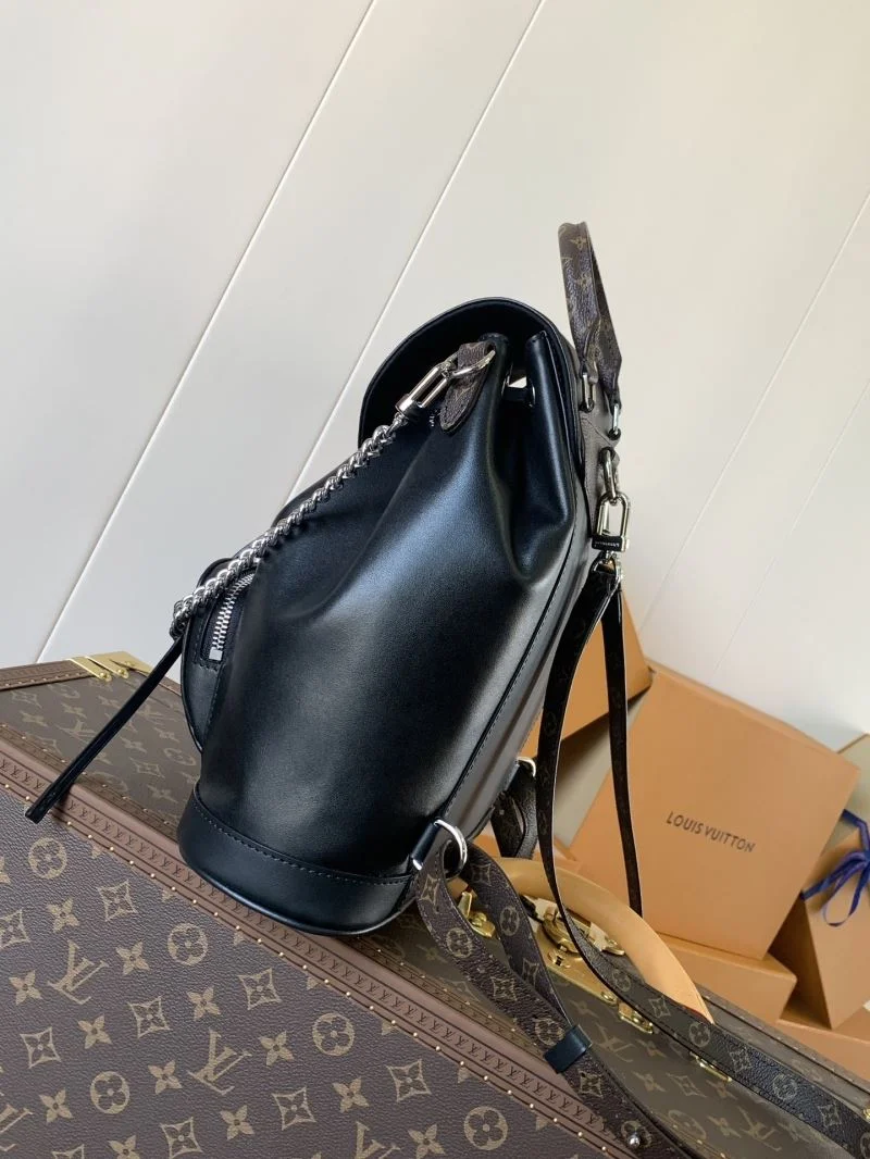 Vibrant Louis Vuitton Backpacks 43148
