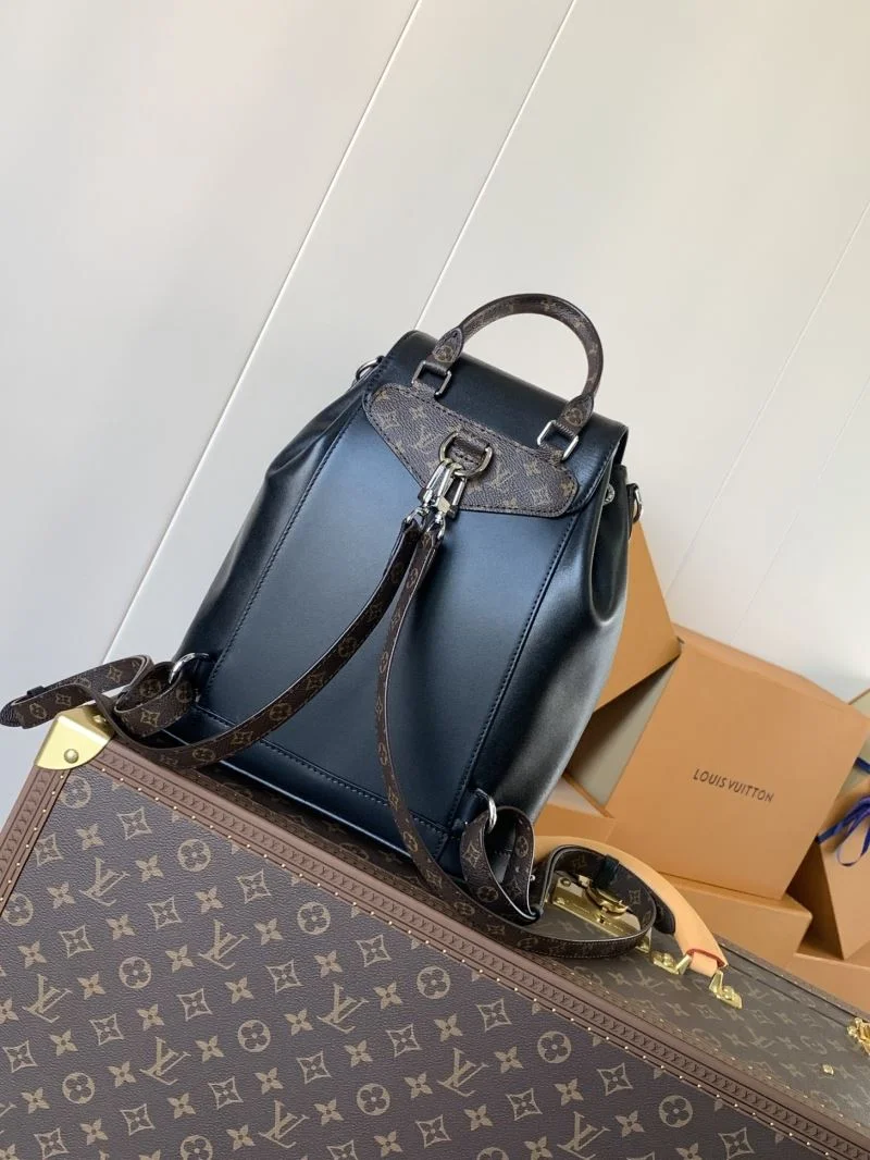 Vibrant Louis Vuitton Backpacks 43148