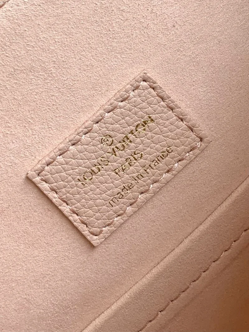 Louis Vuitton Backpacks Trendsetting 43131