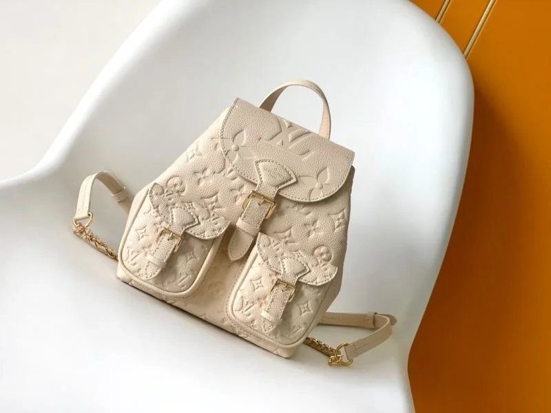 ZipUp Louis Vuitton Backpacks 43130