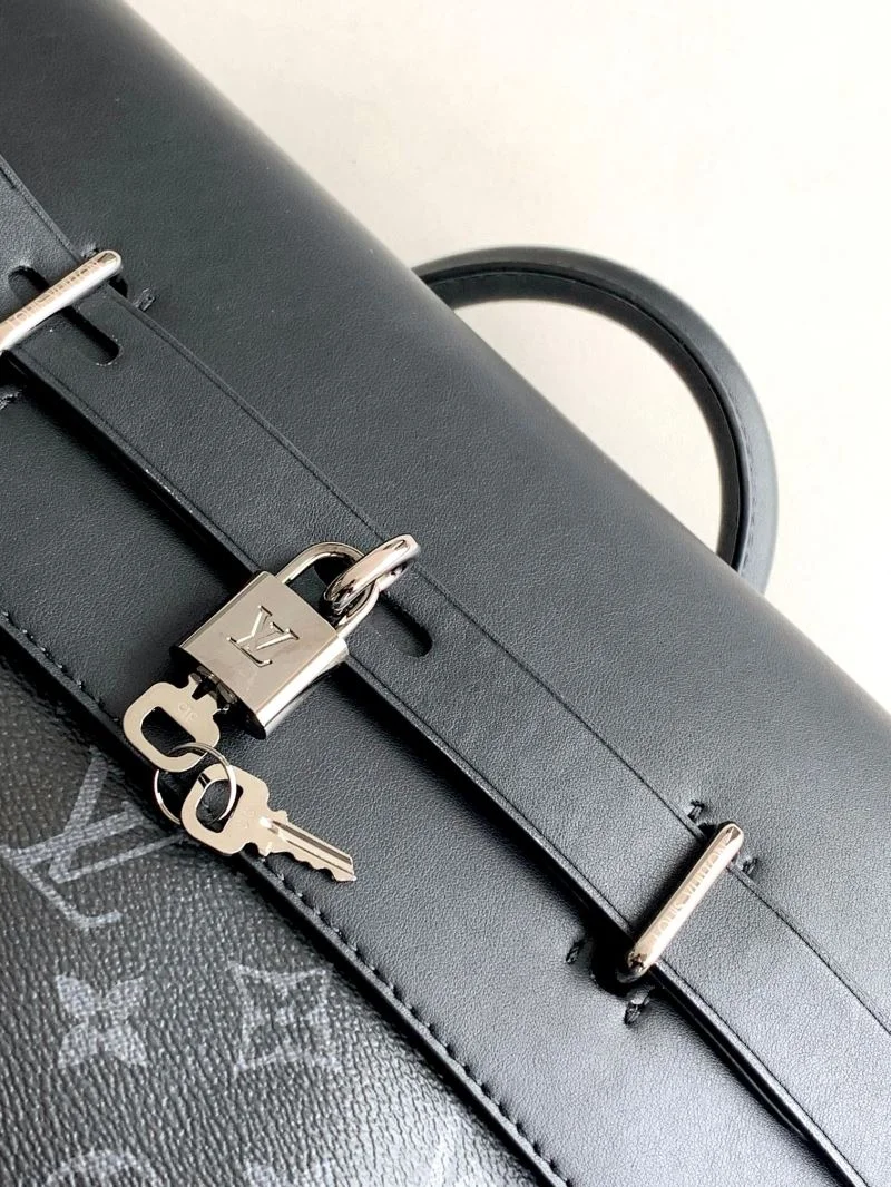 Louis Vuitton Backpacks Durable 43136
