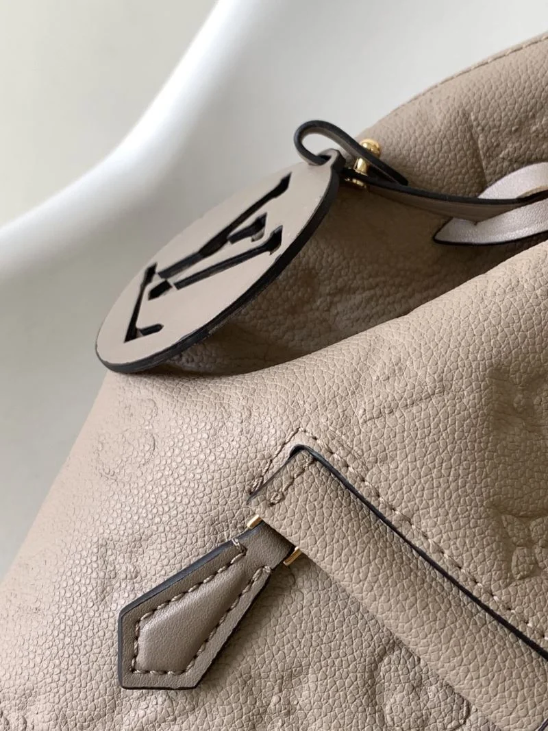 Louis Vuitton Backpacks Stylish 43128