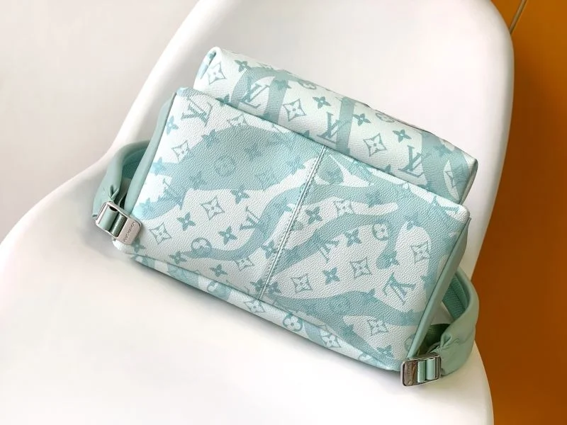 Louis Vuitton Backpacks FashionForward 43154