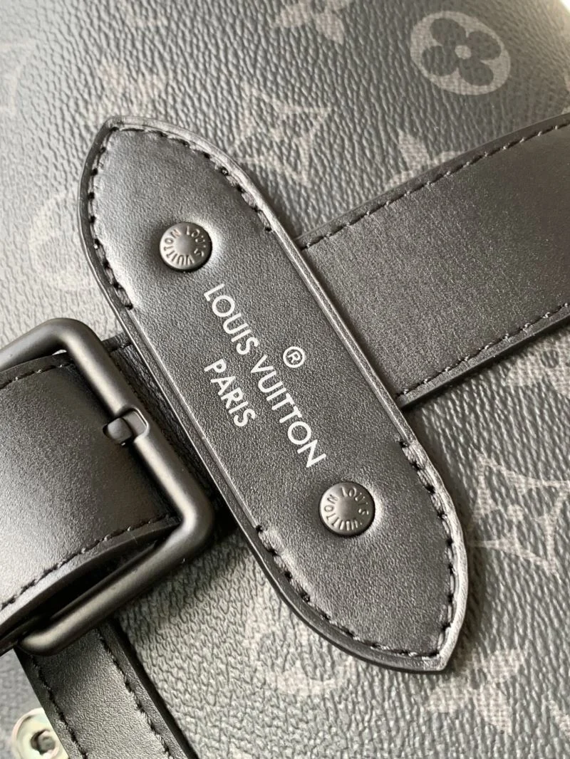 Louis Vuitton Backpacks Effortless 43117