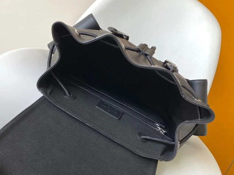 Louis Vuitton Backpacks Popular 43152