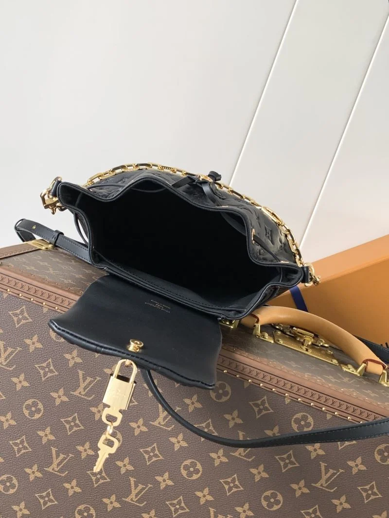 Louis Vuitton Backpacks Supportive 43092