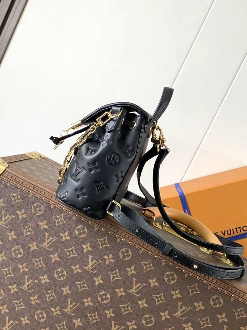 Louis Vuitton Backpacks Stretchable 43091