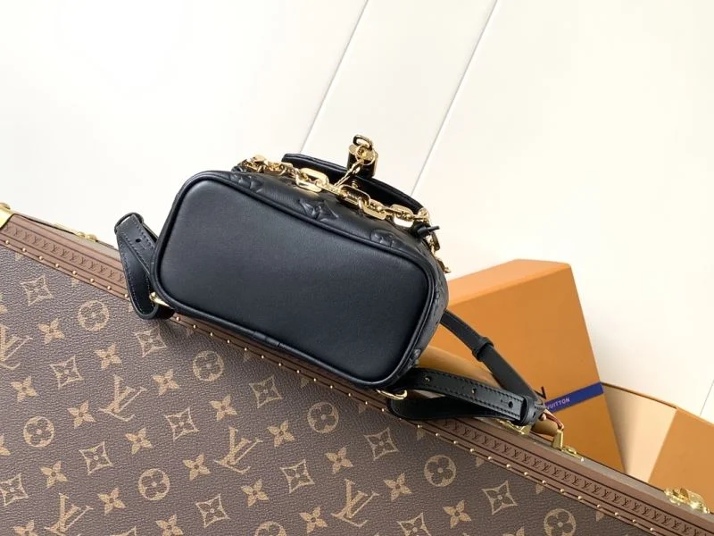 Louis Vuitton Backpacks Stretchable 43091