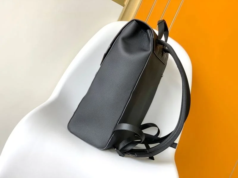 SmoothTexture Louis Vuitton Backpacks 43089