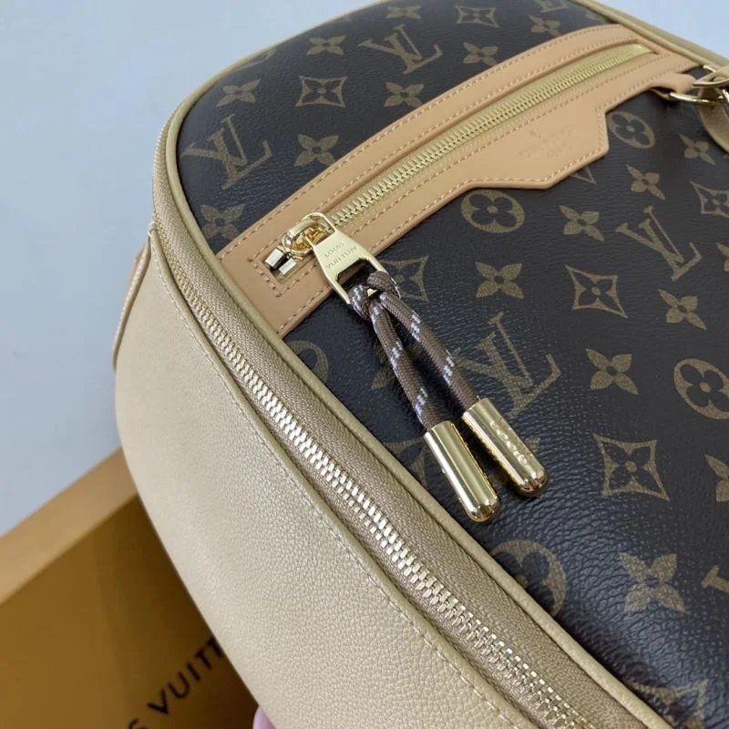 Louis Vuitton Backpacks Neat 41818