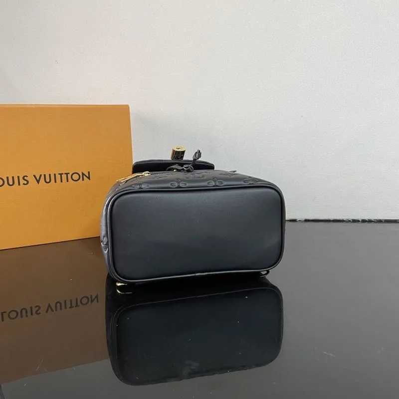 Louis Vuitton Backpacks Attractive 41649