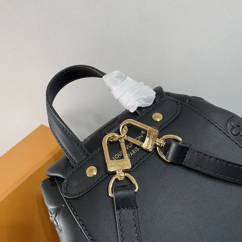 Louis Vuitton Backpacks Attractive 41649