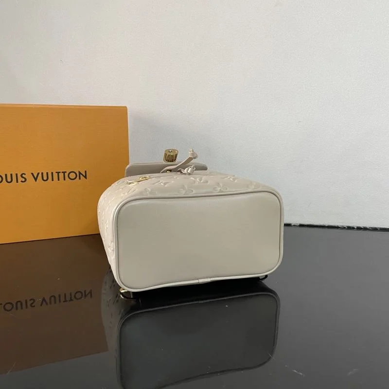 Louis Vuitton Backpacks WaterResistant 41658