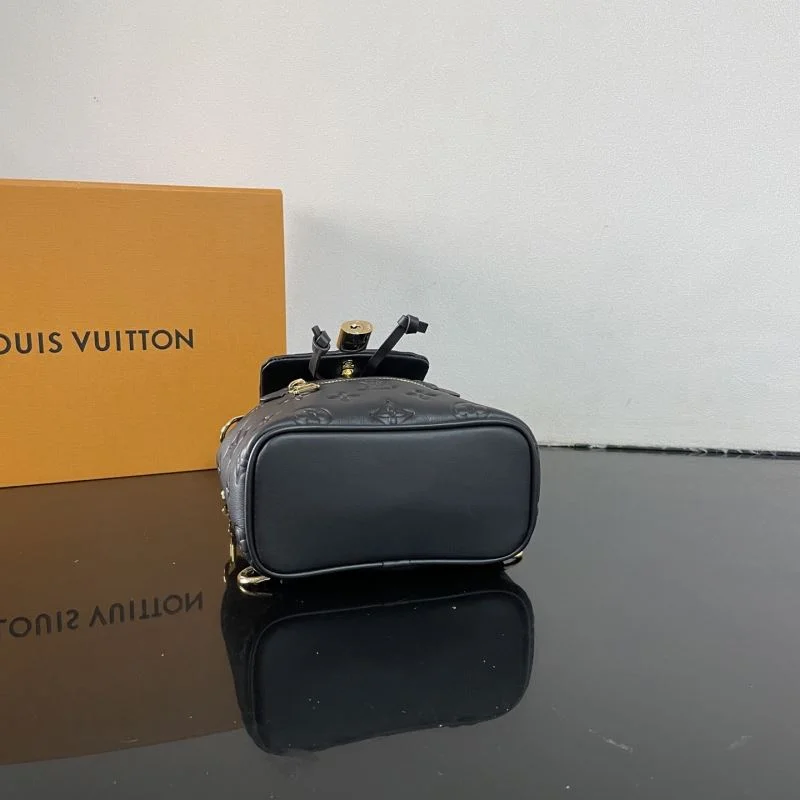 Louis Vuitton Backpacks Trendy 41645