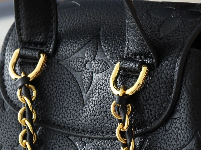Louis Vuitton Backpacks Durable 88659