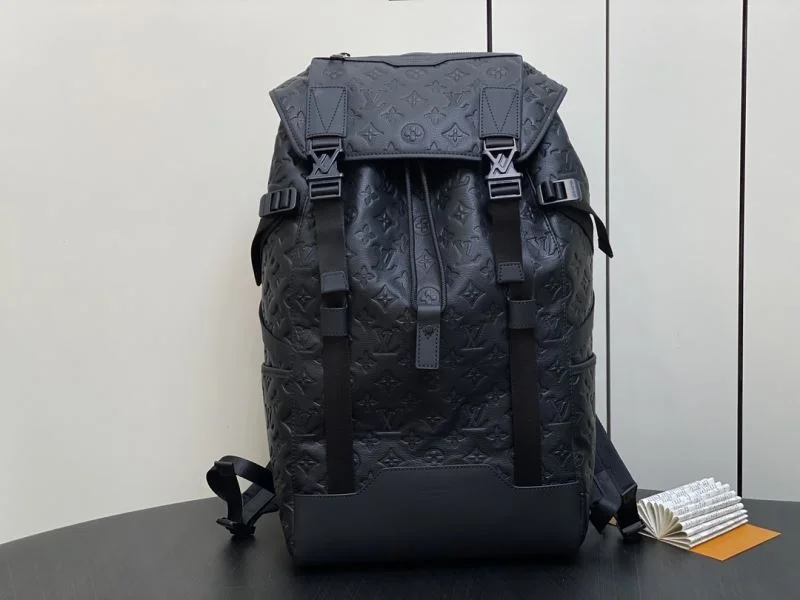 Louis Vuitton Backpacks Neat 41447
