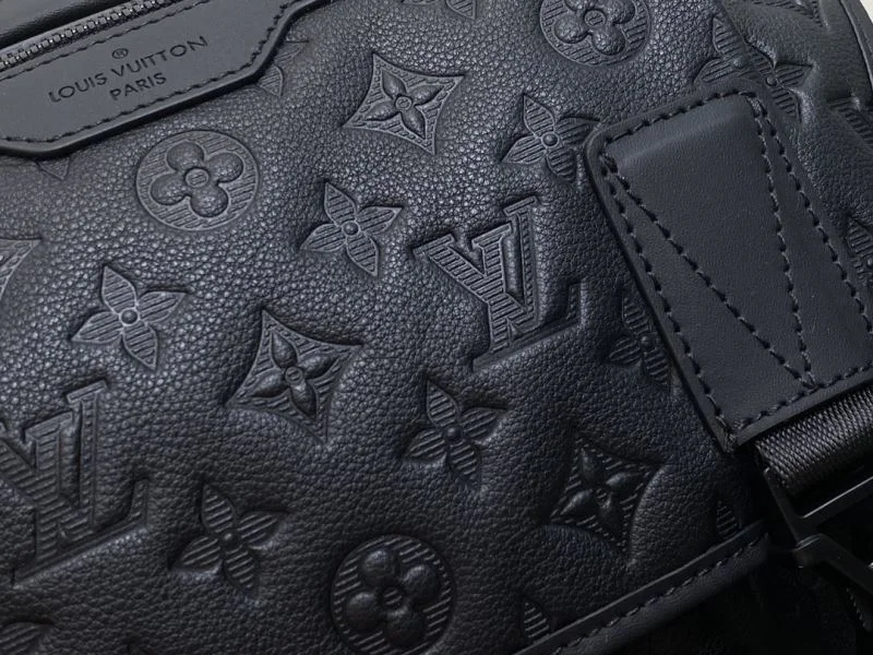 Louis Vuitton Backpacks Neat 41447