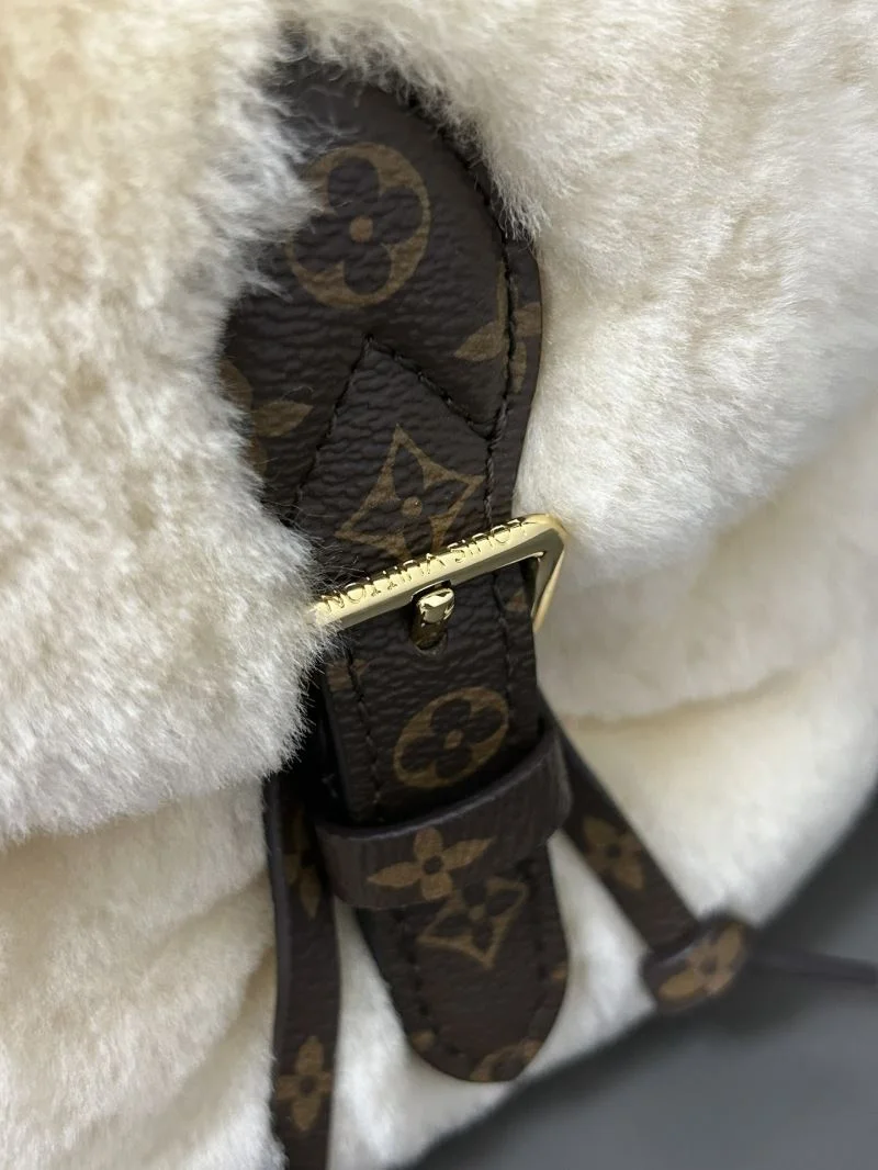 Louis Vuitton Backpacks Bold 41439