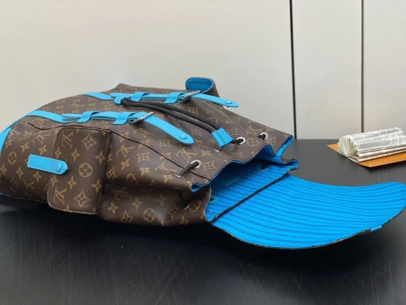 Effortless Louis Vuitton Backpacks 41442