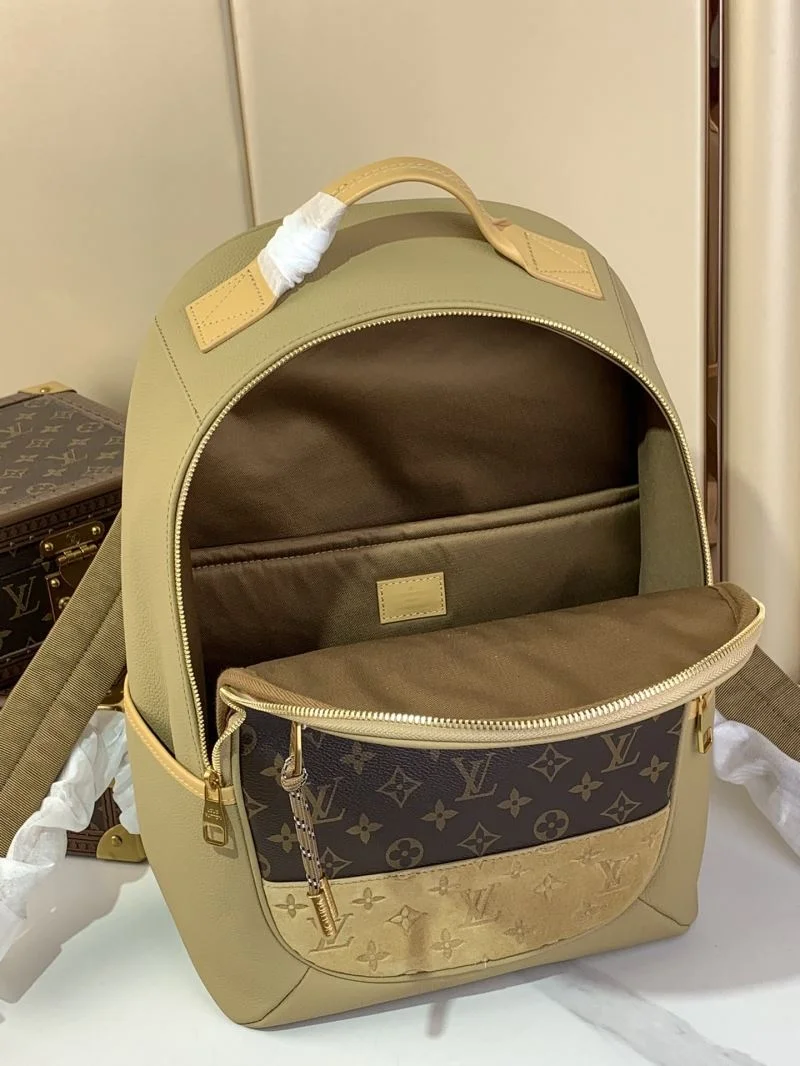 ZipUp Louis Vuitton Backpacks 41433