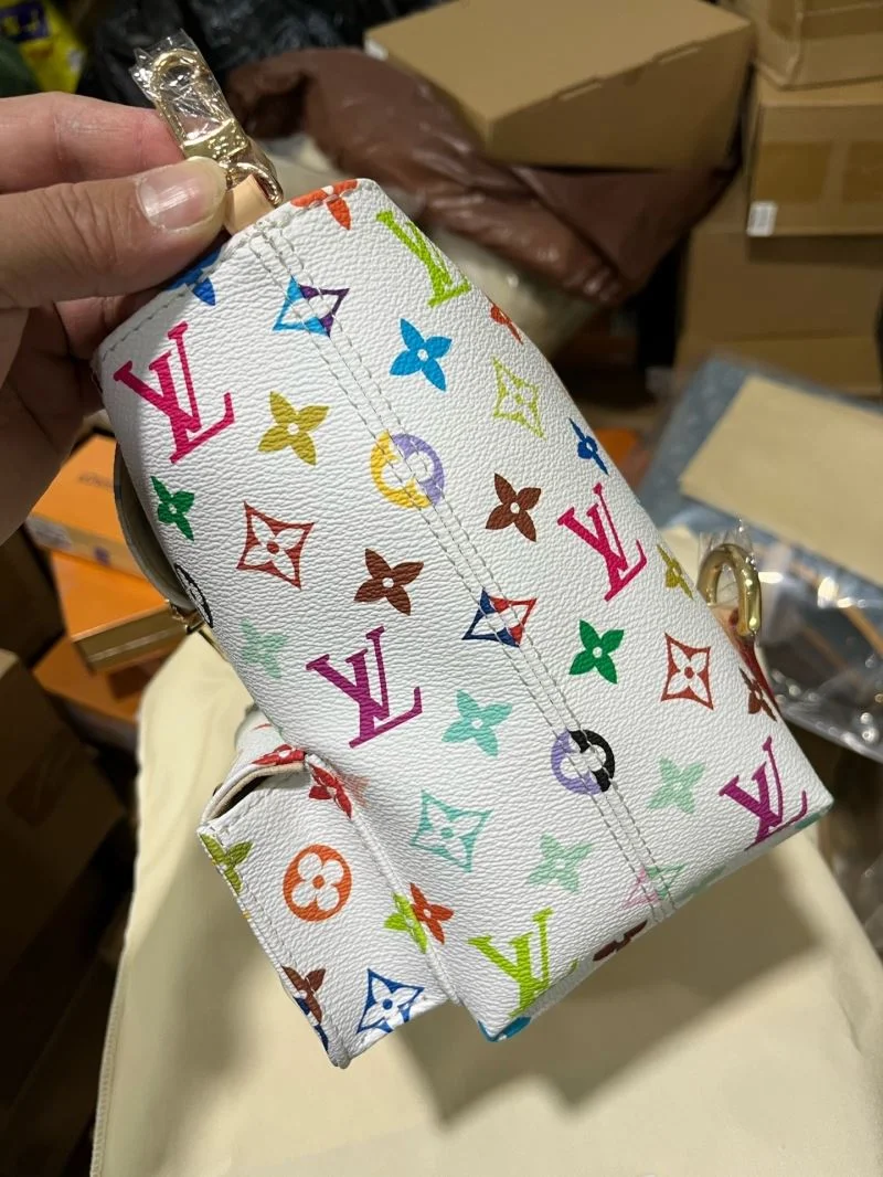 AllSeason Louis Vuitton Backpacks 41426