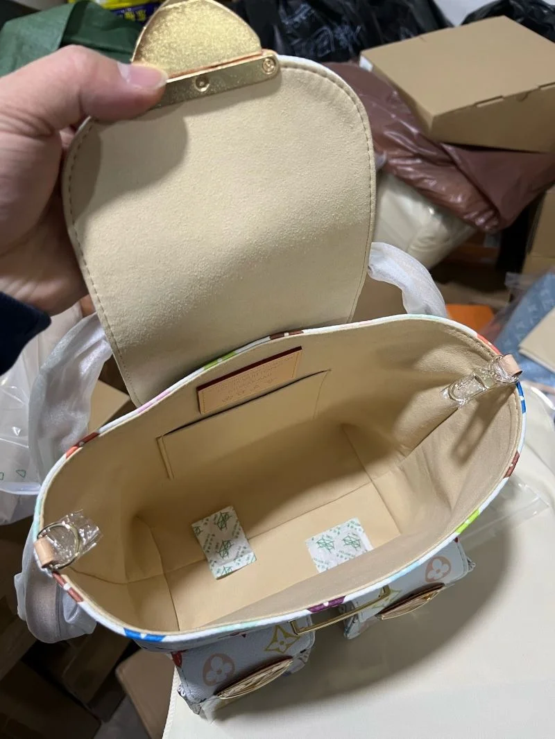 AllSeason Louis Vuitton Backpacks 41426