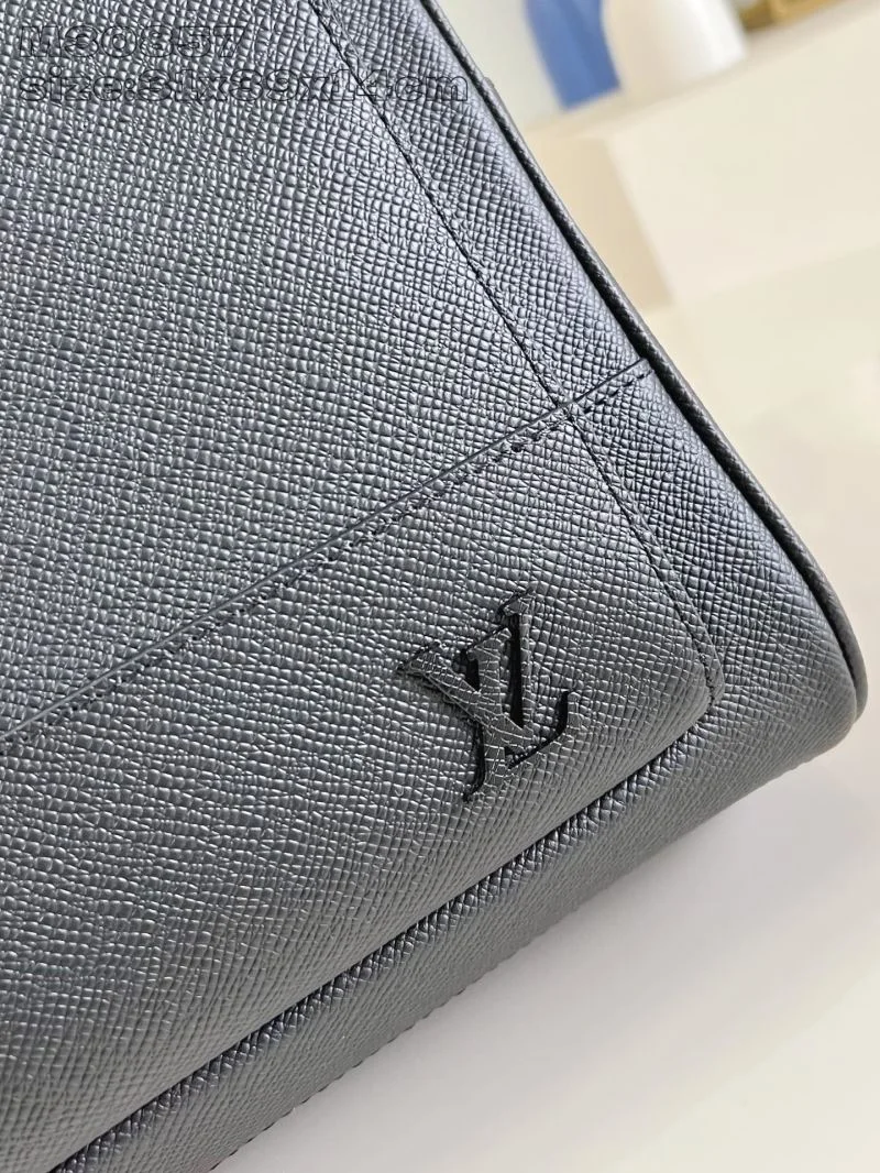 Louis Vuitton Backpacks Resilient 40826