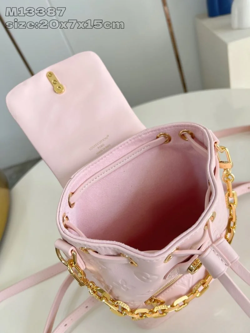 ZipUp Louis Vuitton Backpacks 40792