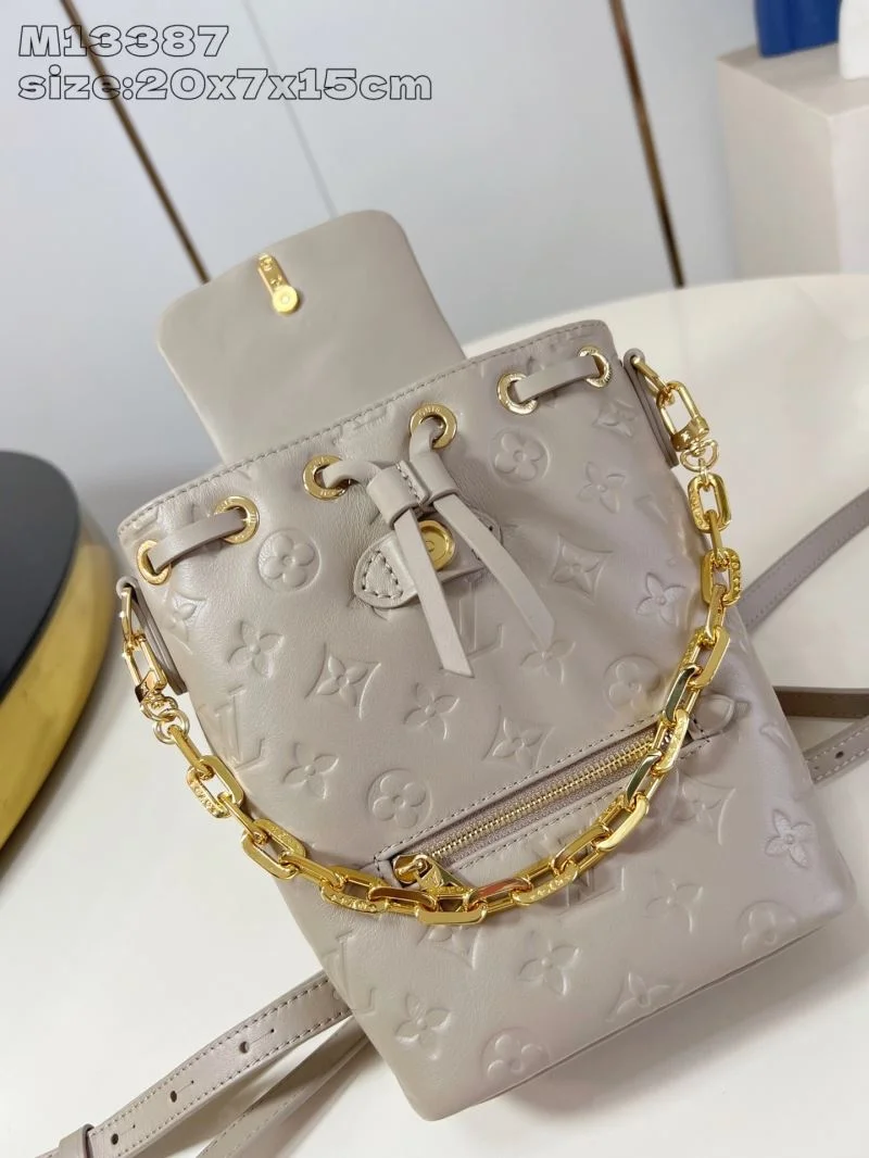 FlexibleFit Louis Vuitton Backpacks 40852