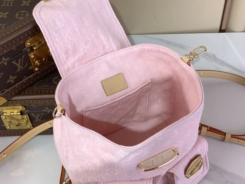 Louis Vuitton Backpacks WeatherProof 40779
