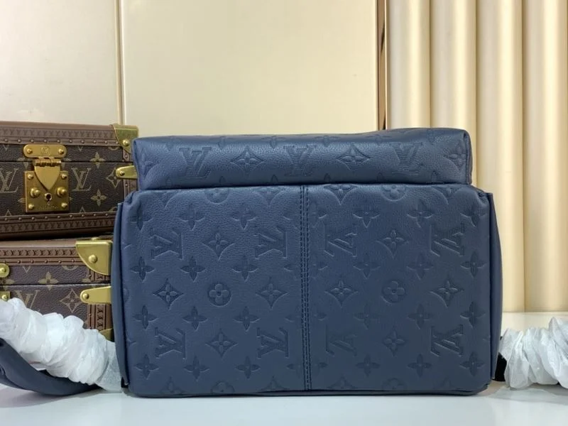 Louis Vuitton Backpacks OnTrend 40777