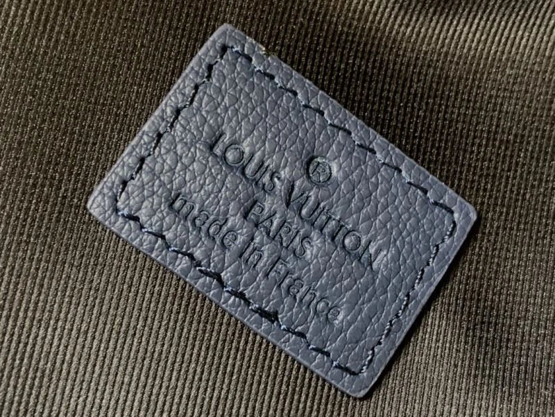 Louis Vuitton Backpacks OnTrend 40777