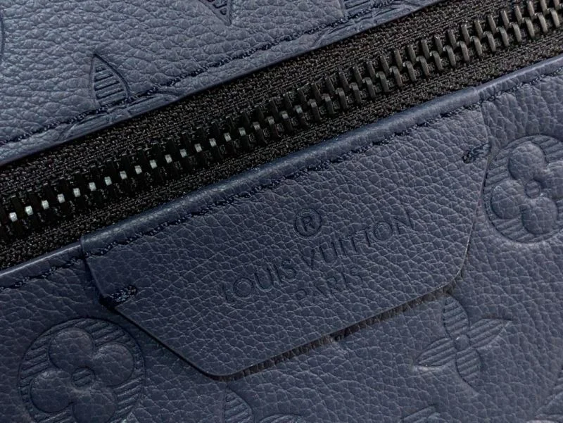 Louis Vuitton Backpacks OnTrend 40777