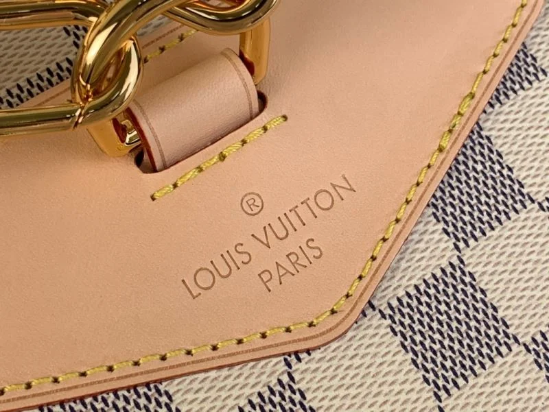 ZeroBulk Louis Vuitton Backpacks 40860