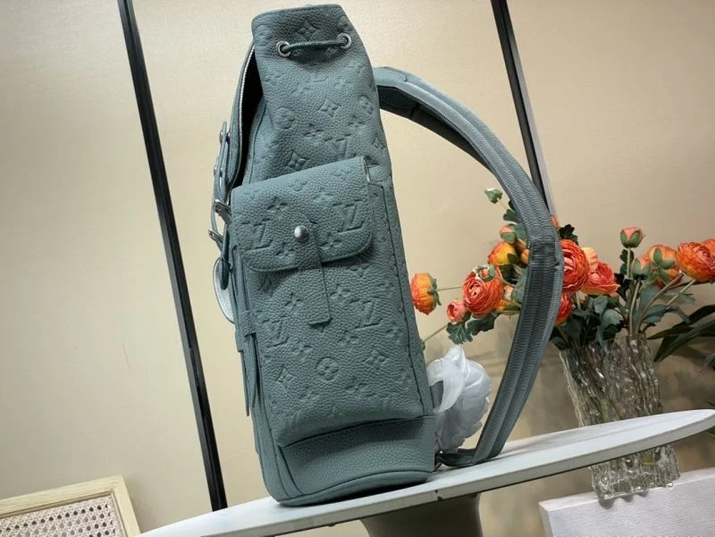 Louis Vuitton Backpacks Casual 40789