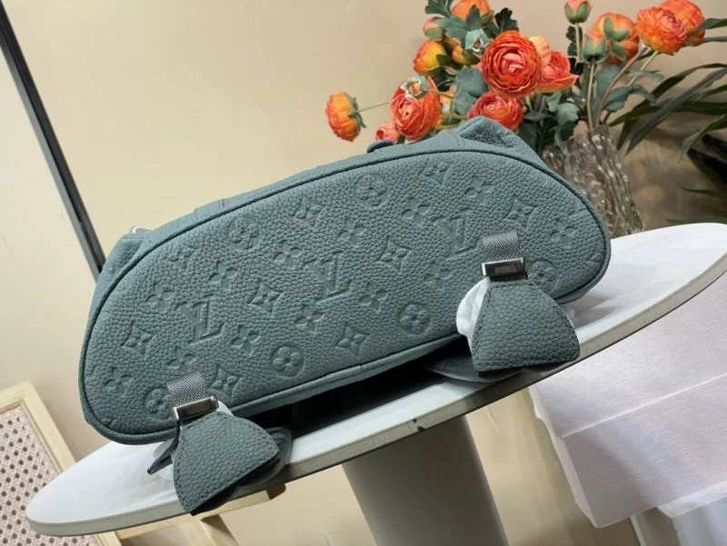 Louis Vuitton Backpacks Casual 40789
