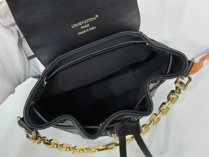 Louis Vuitton Backpacks Flexible 40773