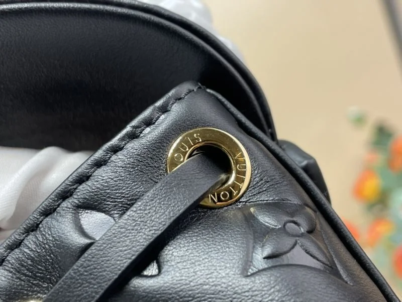 FastDry Louis Vuitton Backpacks 40850