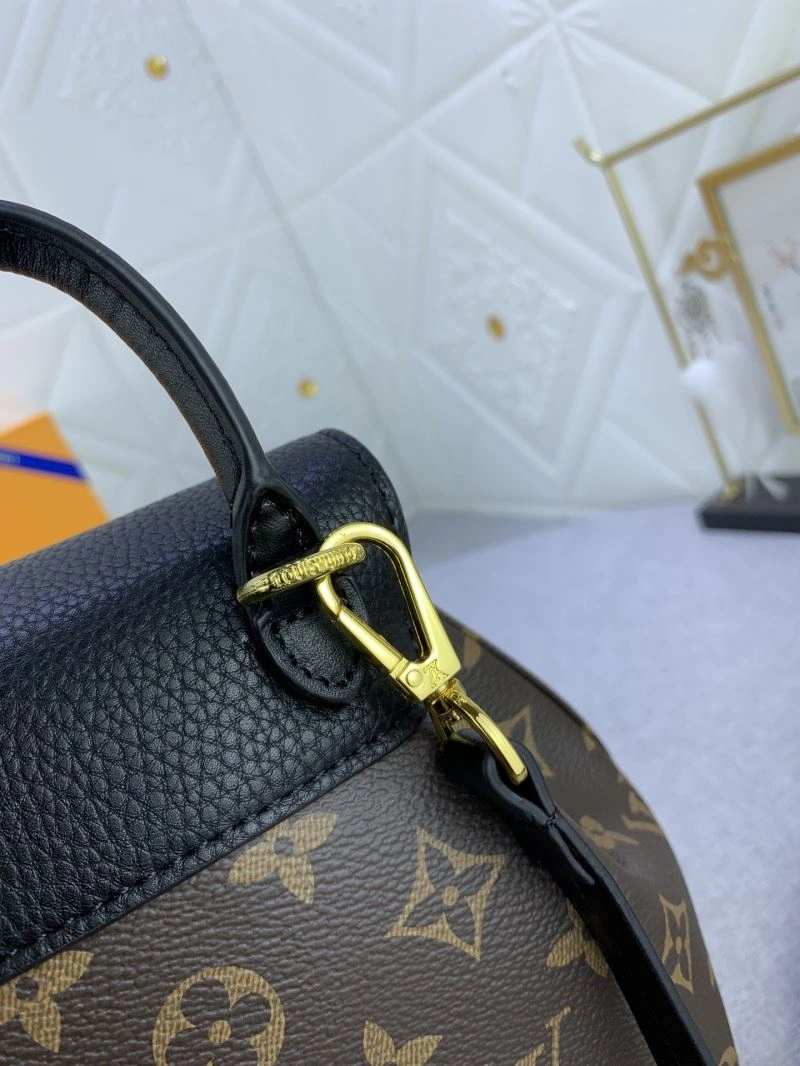FlexibleFit Louis Vuitton Backpacks 79946