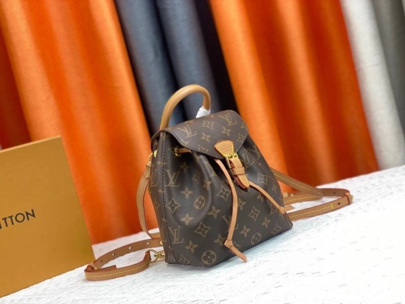 RelaxedFit Louis Vuitton Backpacks 79925