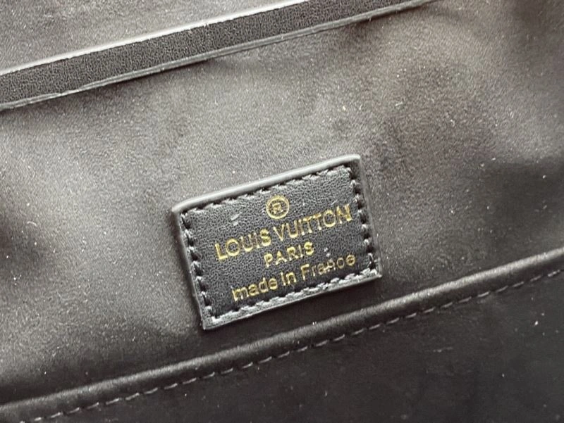 Louis Vuitton Backpacks Neat 79935