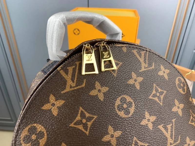 MoistureWicking Louis Vuitton Backpacks 79914