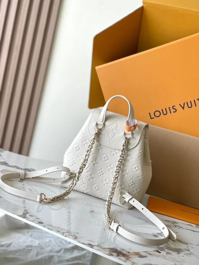 Unisex Louis Vuitton Backpacks 40172