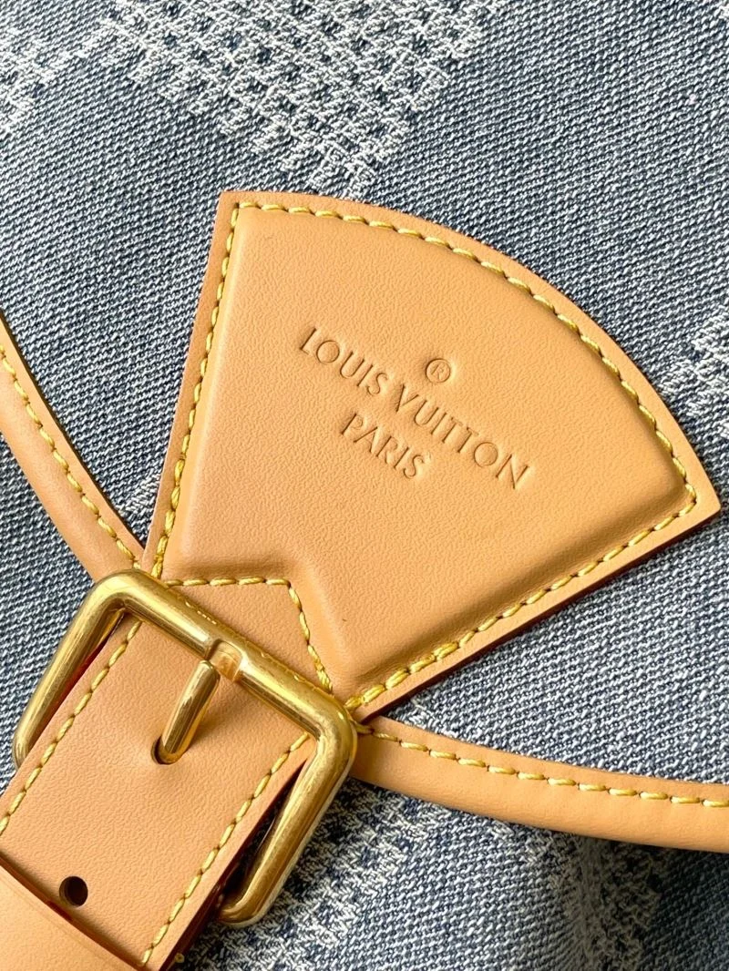 FreshLook Louis Vuitton Backpacks 40163