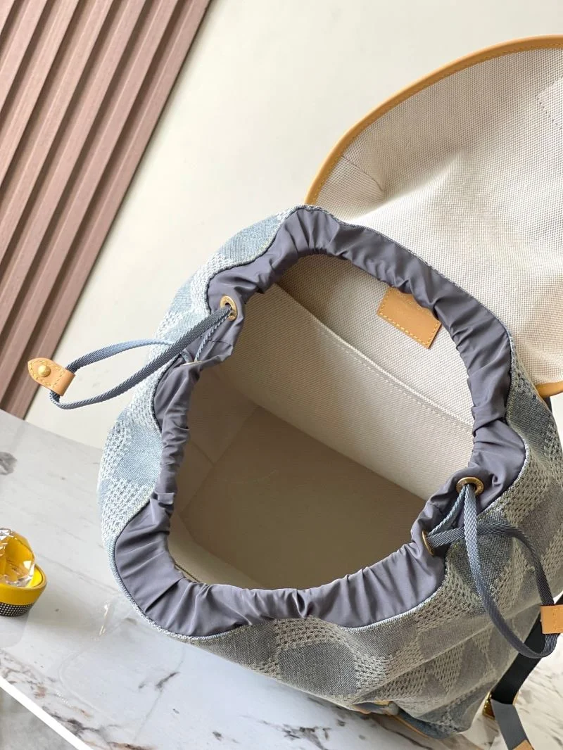 FreshLook Louis Vuitton Backpacks 40163