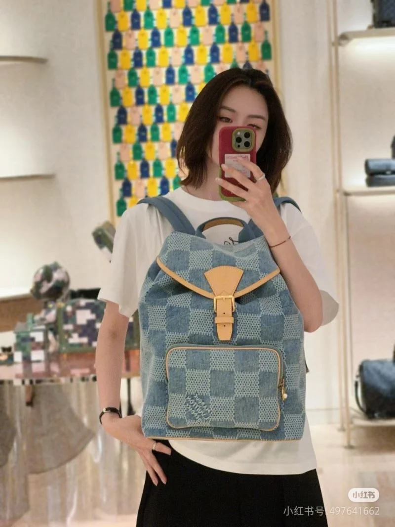 FreshLook Louis Vuitton Backpacks 40163