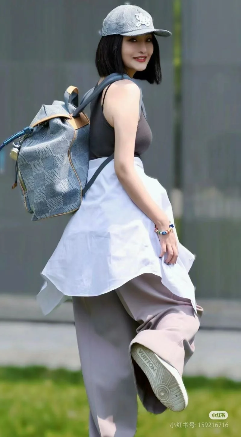 FreshLook Louis Vuitton Backpacks 40163