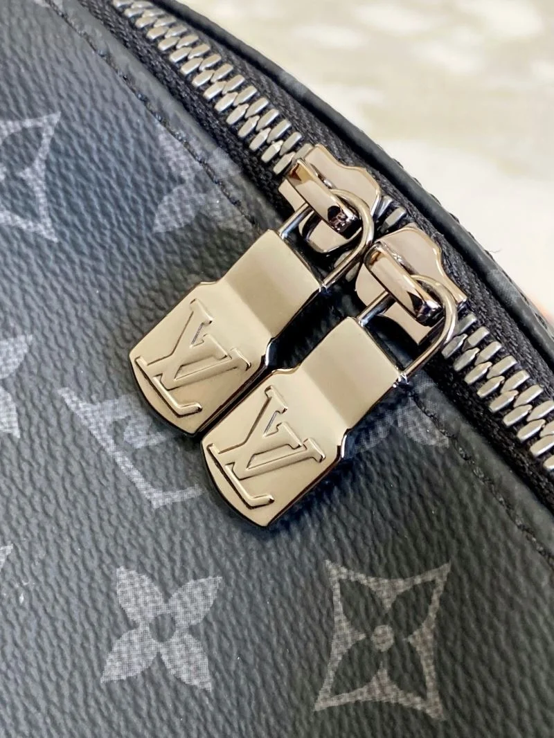 Louis Vuitton Backpacks Youthful 40160