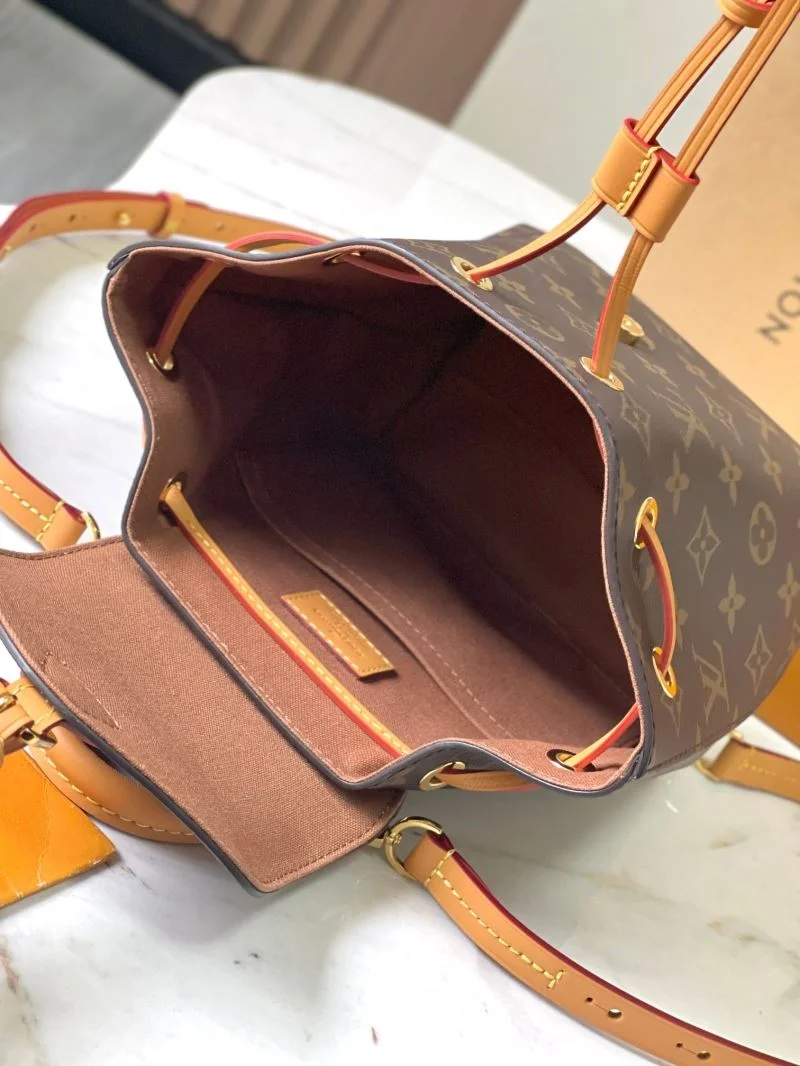 Louis Vuitton Backpacks Fashionable 40155